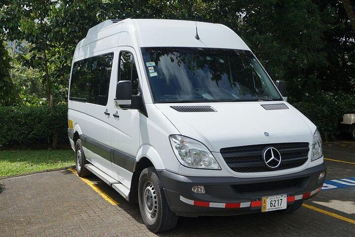 Transfer from Liberia Airport (LIR) to Planet Hollywood Beach Resort - Photo 1 of 8